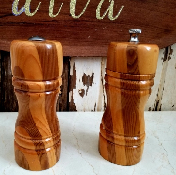 Wood Salt and Pepper Set - Picture 2 of 5
